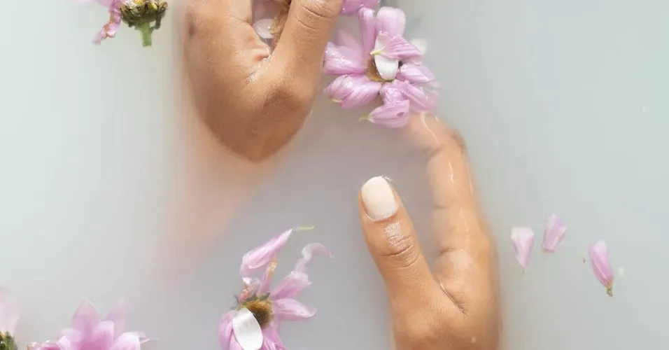 Soothing Dry and Cracked Hands with a Paraffin Bath