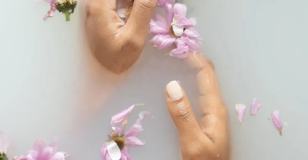 Soothing Dry and Cracked Hands with a Paraffin Bath